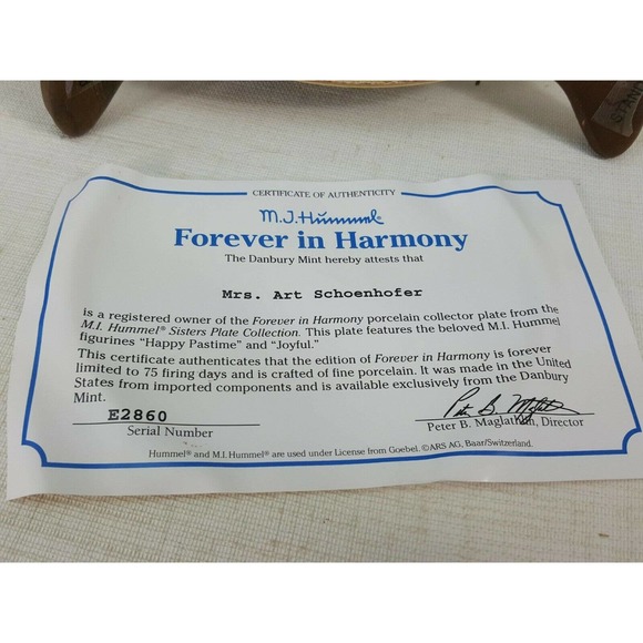 M.J. Hummel Forever In Harmony Sisters Plate Collection Danbury Mint CDB39 - Picture 3 of 6